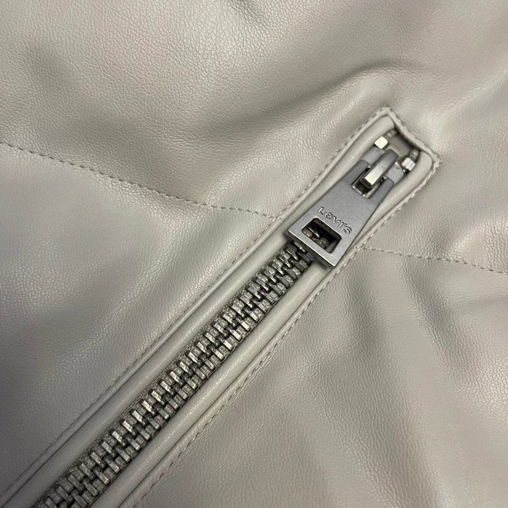 Levi's Puffer Jacket   - Picture 9 of 12